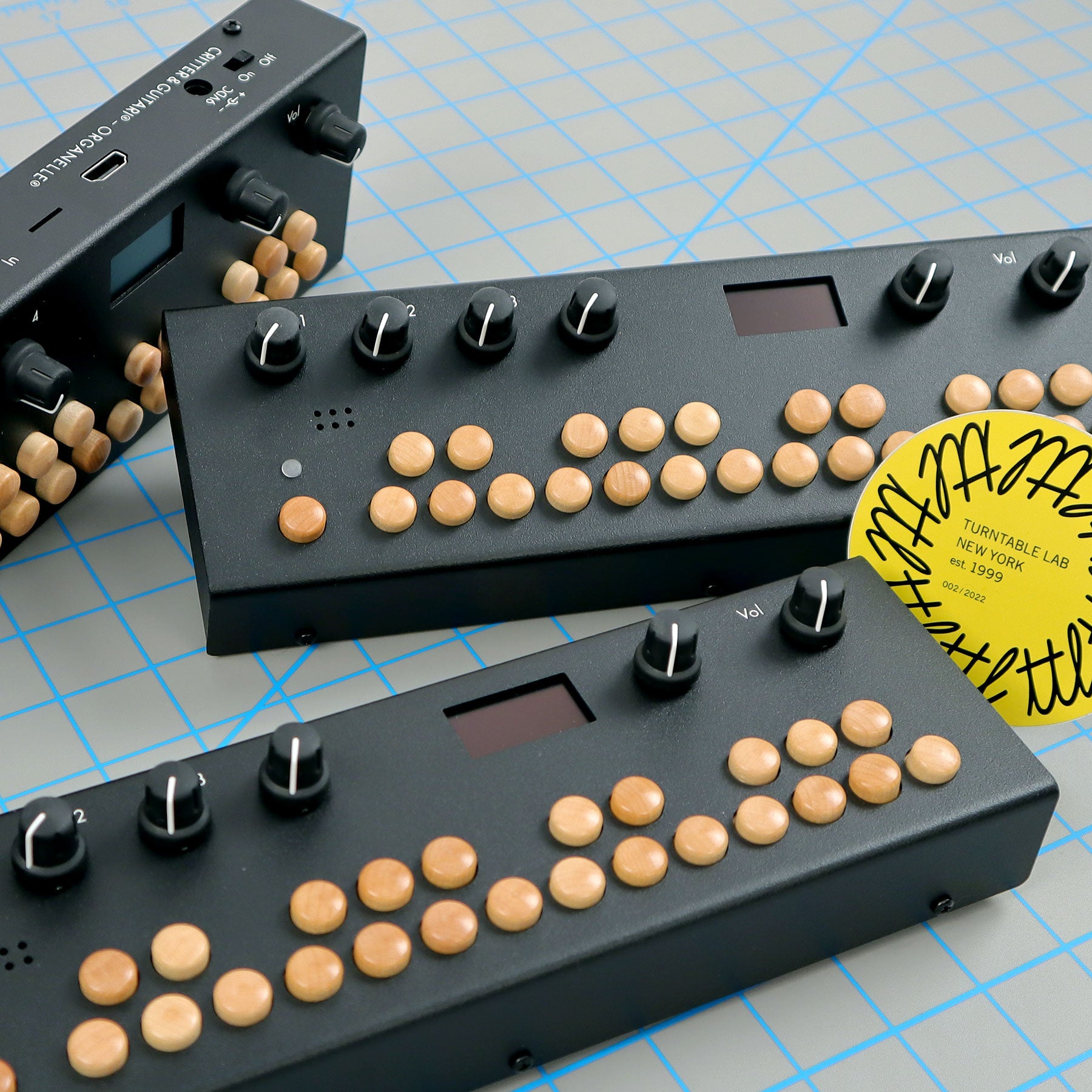 Critter & Guitari Organelle S Black Synthesizer: A Compact and Powerful Sound Machine